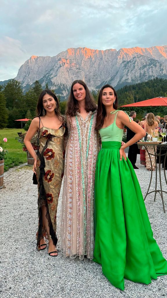 Claudia Echevarría, Astrid von Liechtenstein y Sassa de Osma en una boda en Baviera