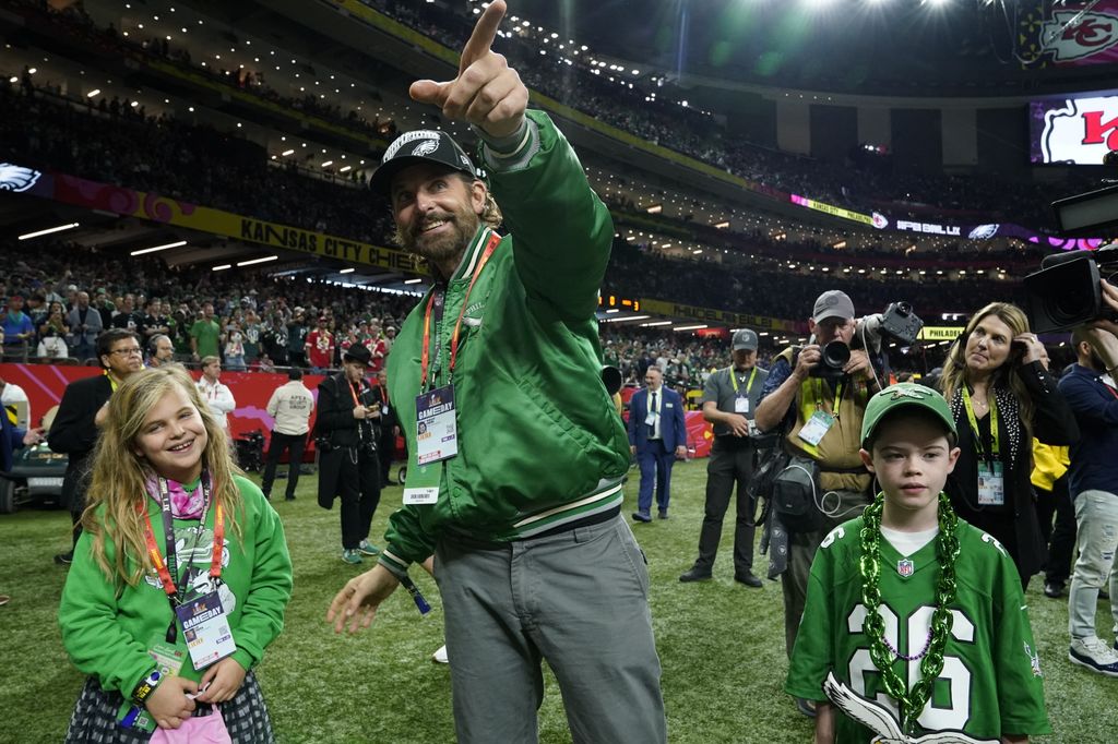 Bradley Cooper junto a su hija Lea