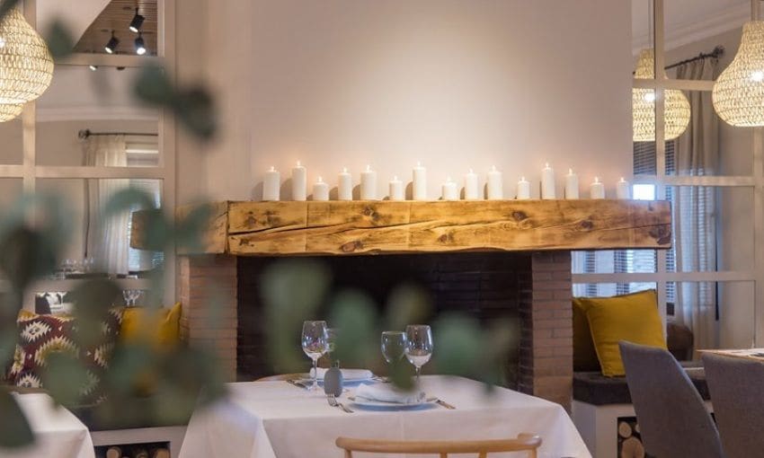 Sala del restaurante El Coto de Quevedo en Torre de Juan Abad.