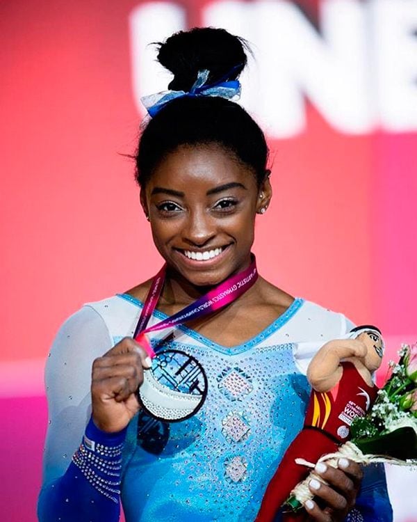 Simone Biles rompe el silencio por el arresto de su hermano 