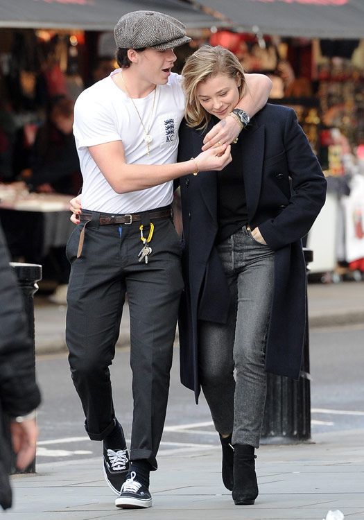 Brooklyn Beckham y Chloë Moretz looks Notting Hill