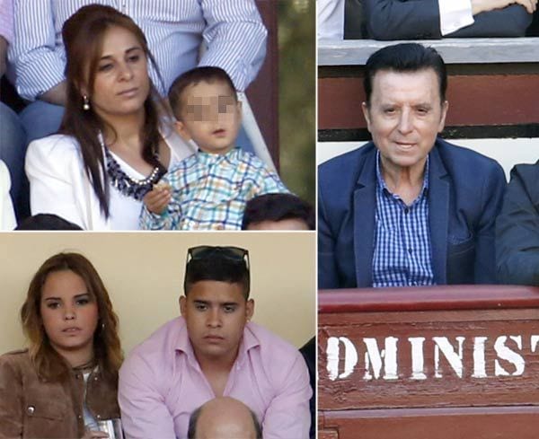 José estuvo en Las Ventas con su novia Ana María Aldón y sus tres hijos
