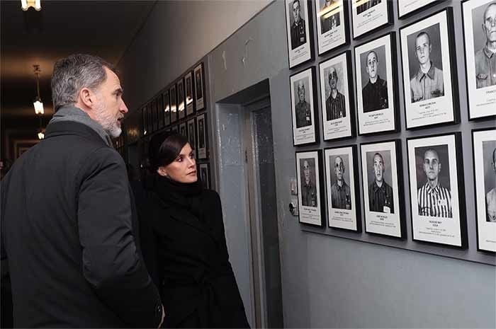 Reyes Felipe y Letizia en Auschwitz