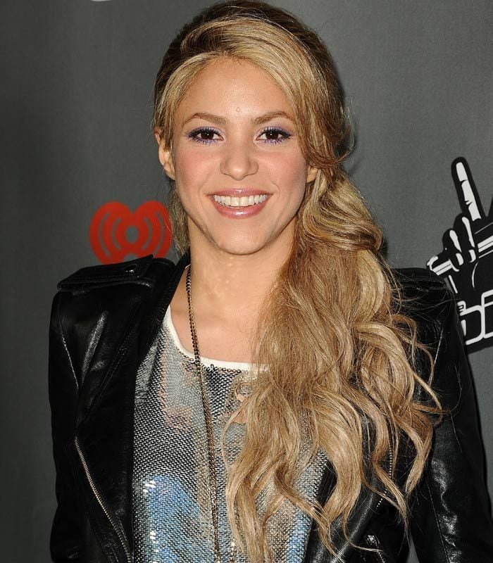 shakira 10a