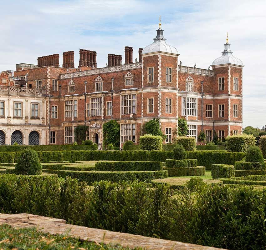 Localizaciones de la serie The Crown: Hatfield House