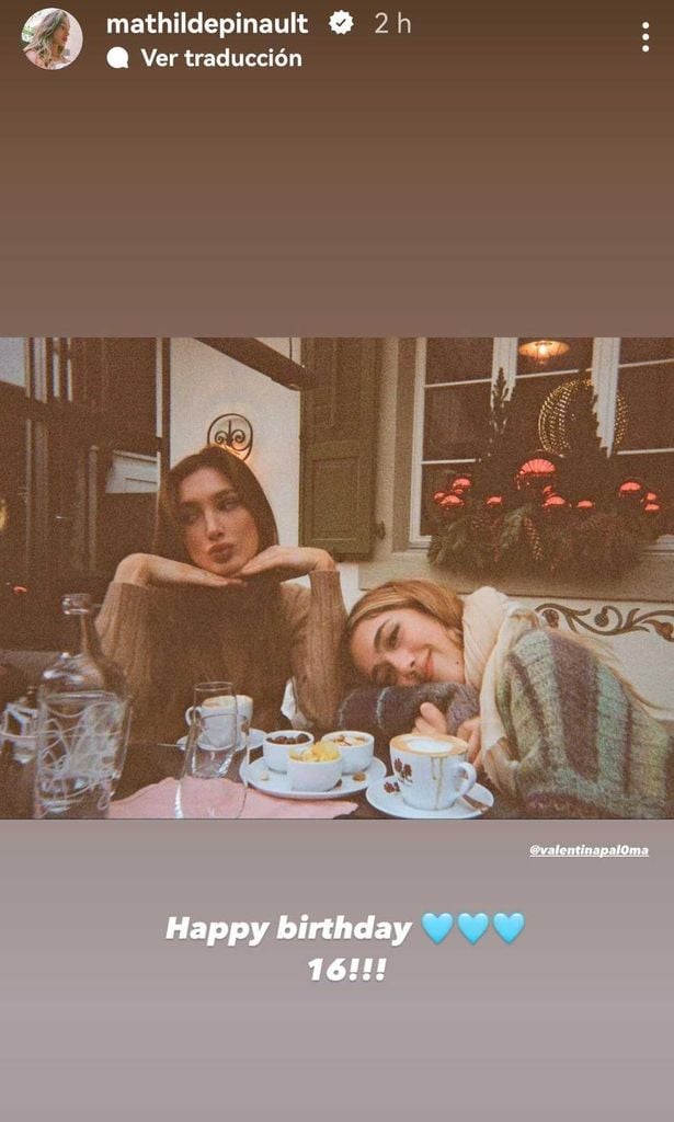 Mathilde Pinault felicita a su hermana Valentina Paloma