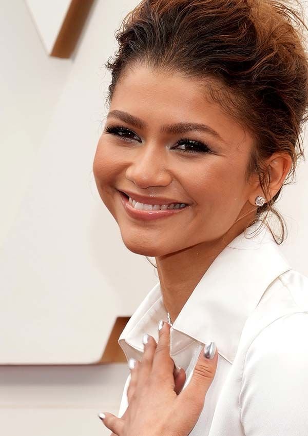 zendaya oscar manicura