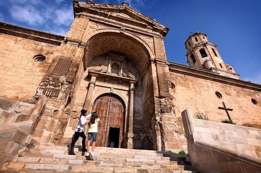 Iglesia parroquial de Fonz, Huesca.