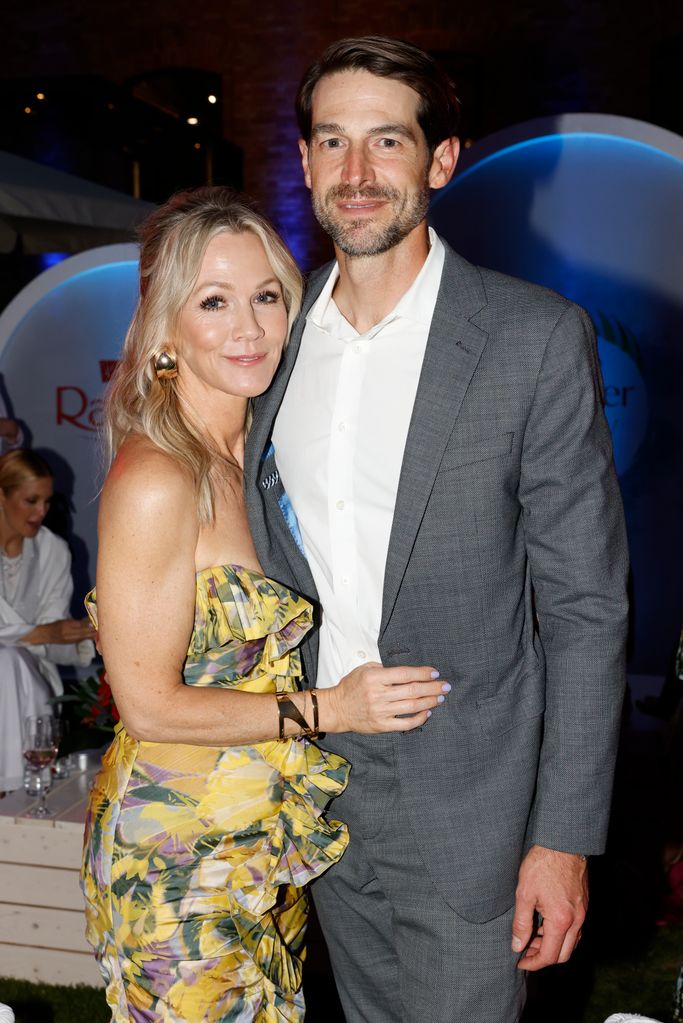  Jennie Garth y Dave Abrams en 'Raffaello Summer Day', en Berlín (Alemania) en junio de 2023