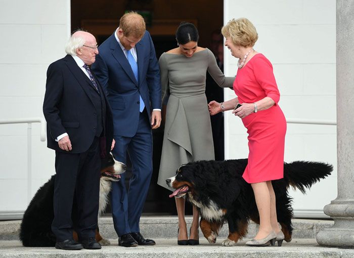 Harry y Meghan se encuentran en viaje oficial de dos días en Irlanda, el primer viaje internacional como duques de Sussex
