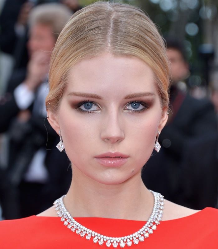 lottie moss ahumado