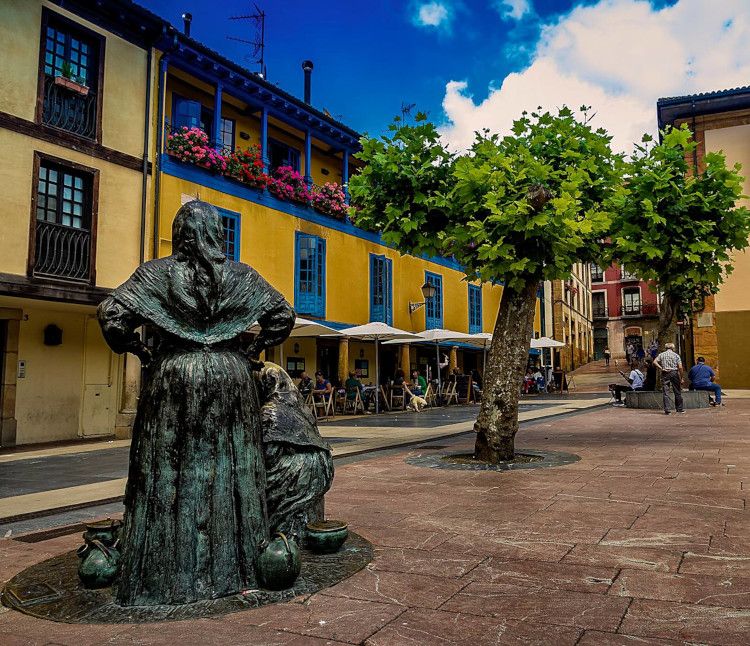 Casa Ramón, en plaza Fontán