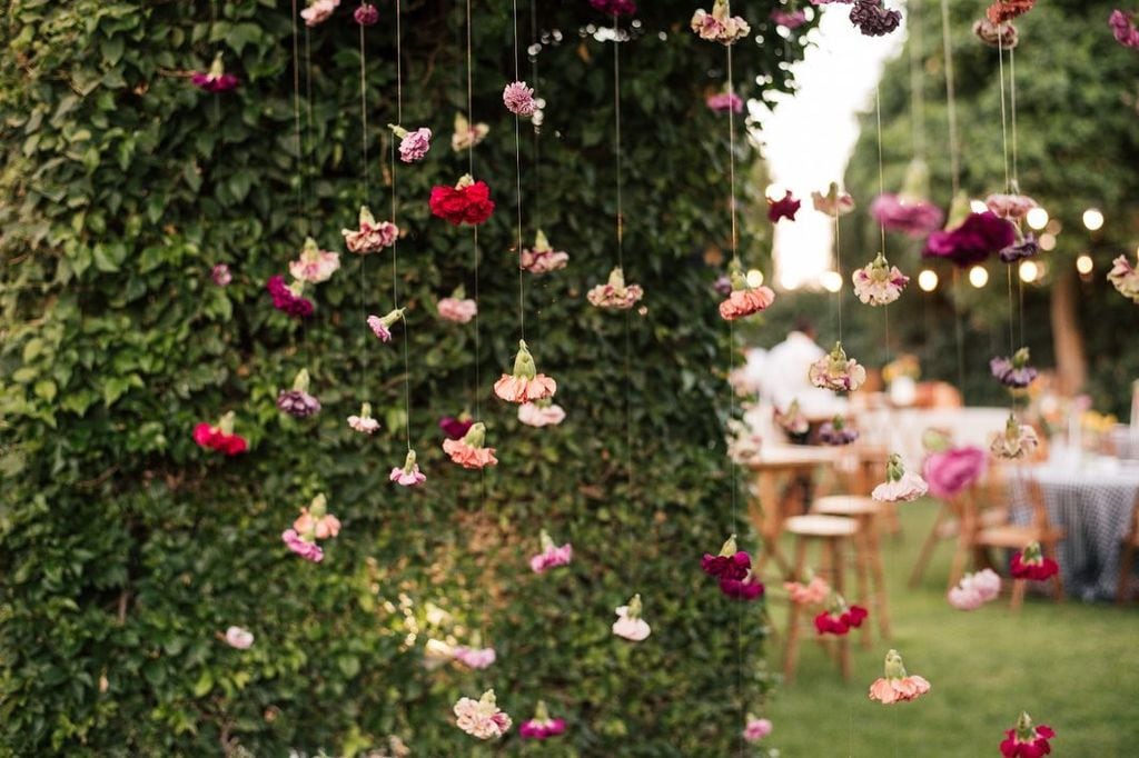 Cortina de flores para bodas