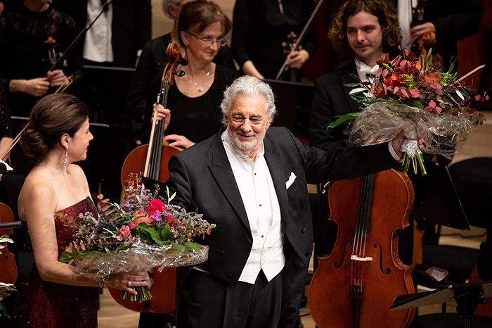 Plácido Domingo rompe su silencio tras haber renunciado a su cargo en la Ópera de Los Ángeles