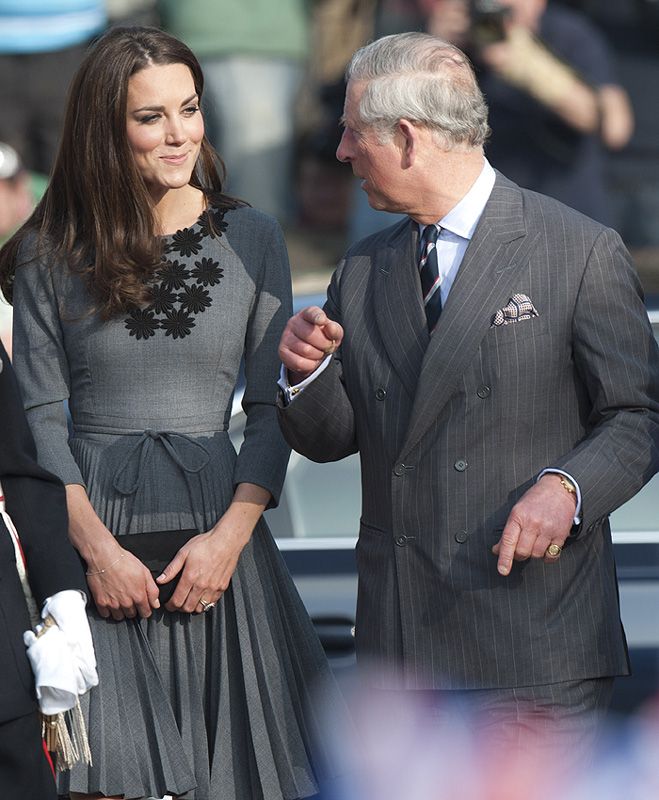 Kate Middleton y rey Carlos