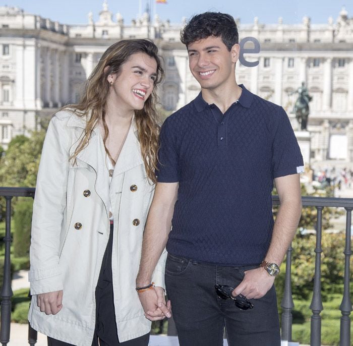 Amaia y Alfred en la rueda de prensa de despedida