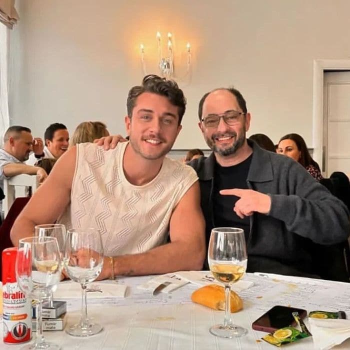 Onur ha tenido mucha química con el actor español Jordi Sánchez