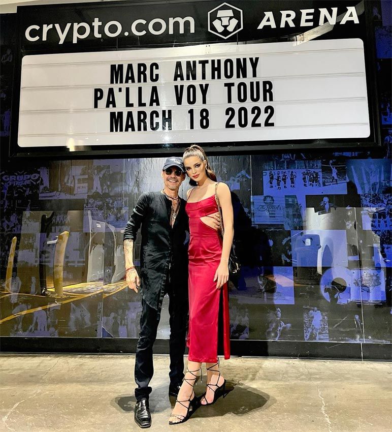 Marc Anthony y Miss Paraguay Nadia Ferreira