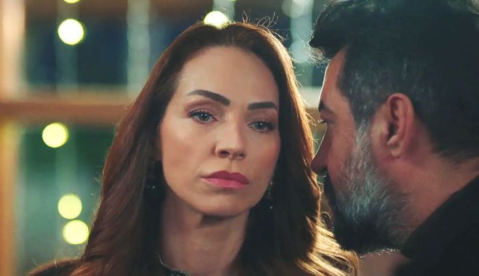 Akif sabe del gran secreto de Ayla en 'Hermanos'