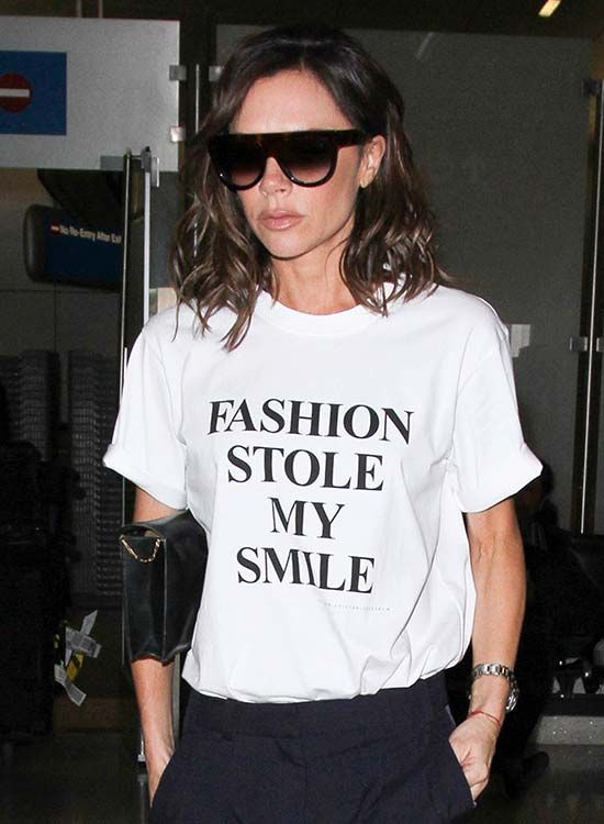 victoria_beckham_camiseta_blanca_sms_reivindicativo_2z