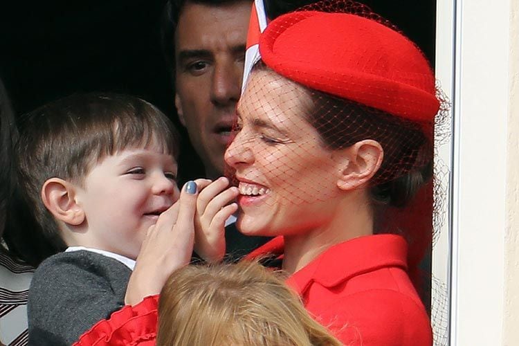 Carlota Casiraghi y su hijo Raphäel