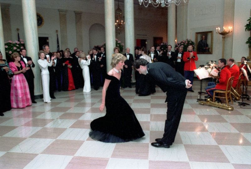 John Travolta y Diana de Gales 