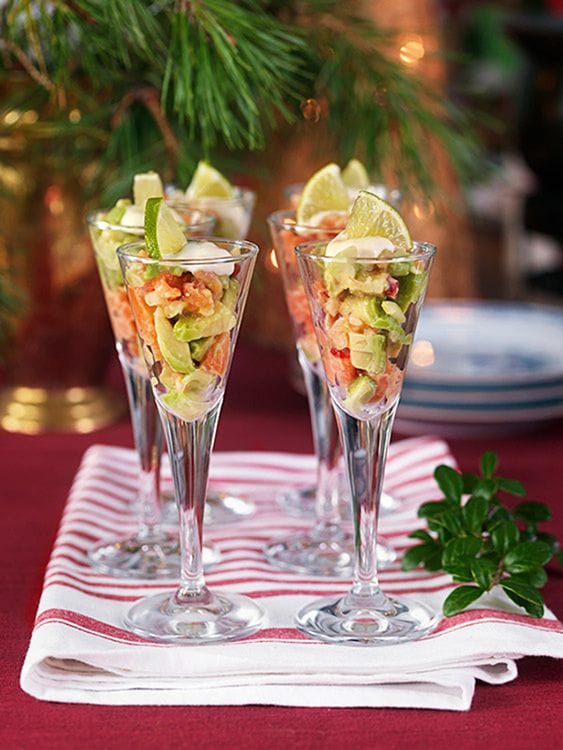 receta-coctel-ceviche-salmon-aguacate-frio