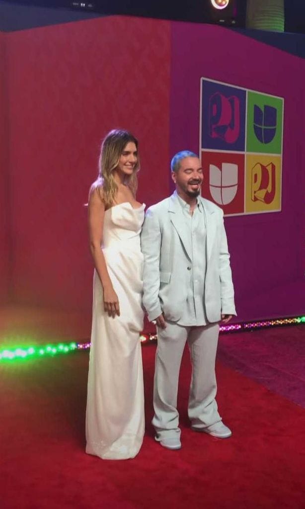 j balvin y valenitna ferrer