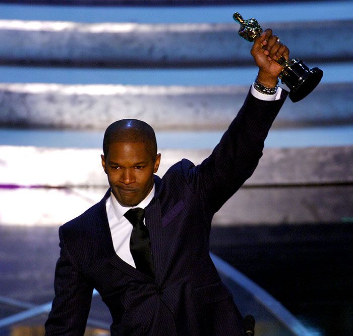 Jamie Foxx gana un Oscar por 'Ray'