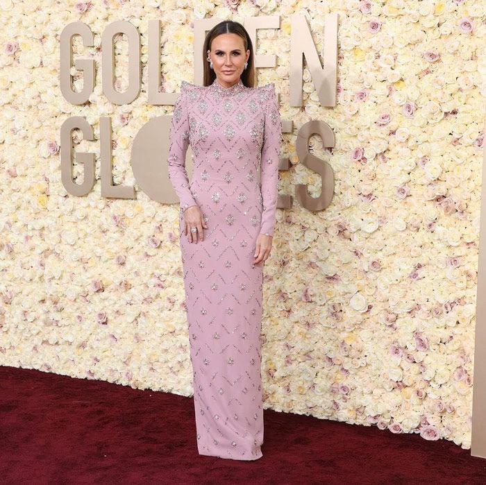 Keltie Knight posando en los Globo de Oro