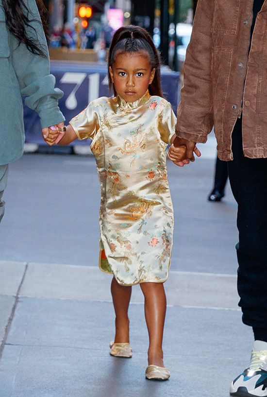 North West con look de inspiración oriental