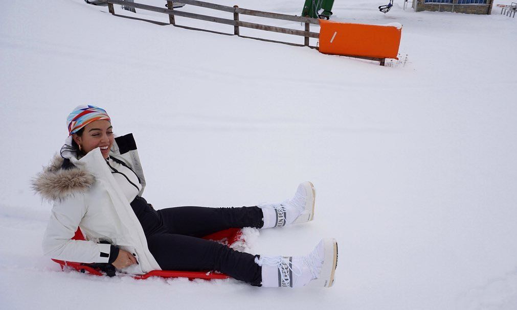 georgina rodr guez de vacaciones en la nieve con sus hijos