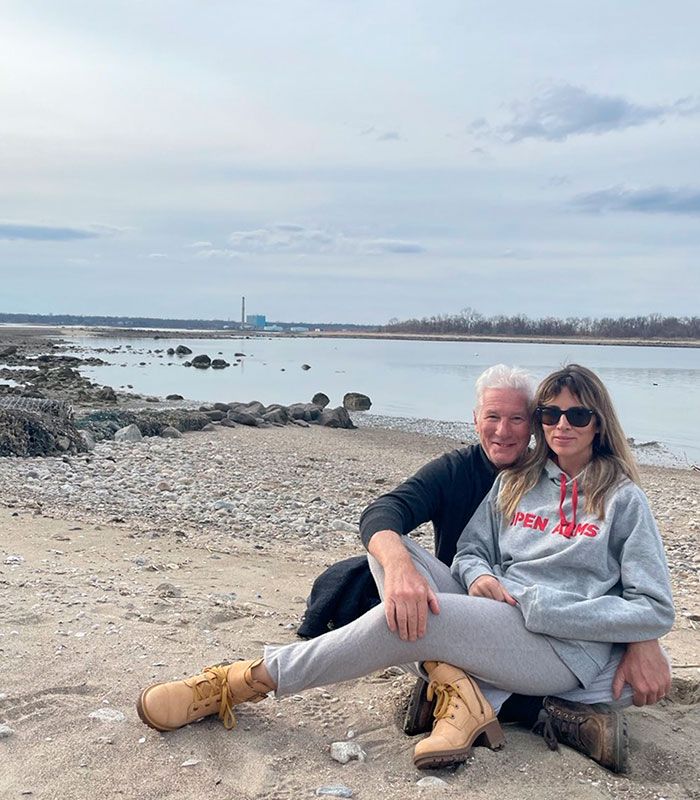 Richard y Alejandra Gere en la playa 