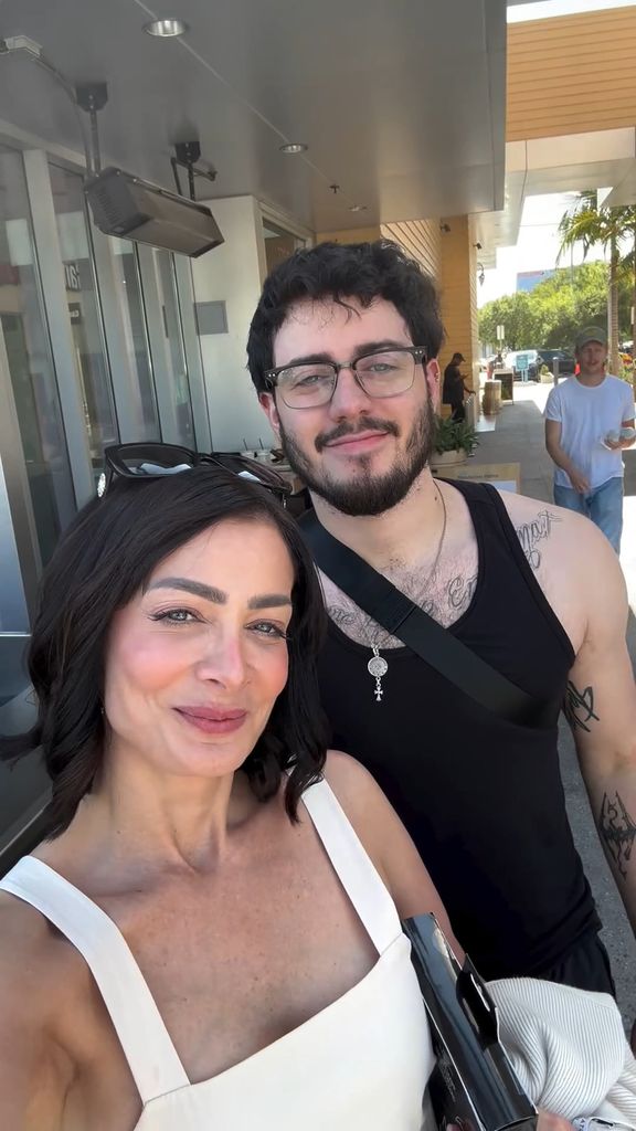 Dayanara Torres y su hijo Cristian