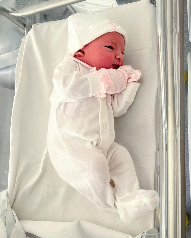 La hija recién nacida de Andrea Prat