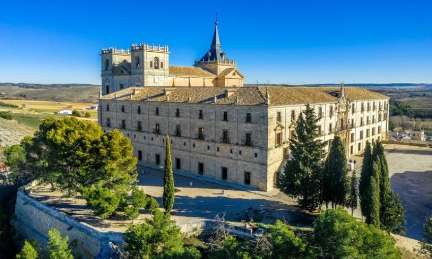 Exterior del magnífico monasterio que sirvió de escenario en la película Alatriste.