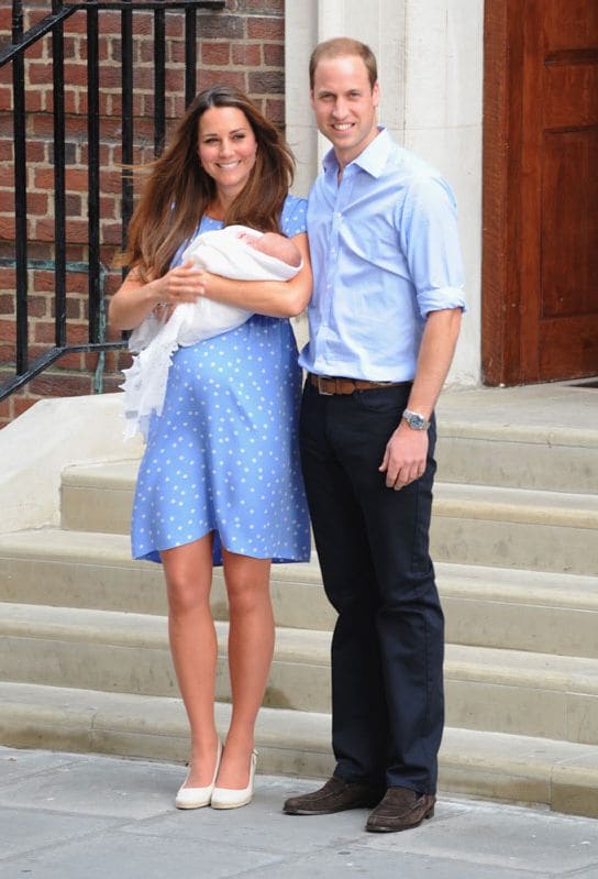 El 22 de julio de 2013 nació el príncipe George en el hospital privado St. Mary, en Paddington, Londres
