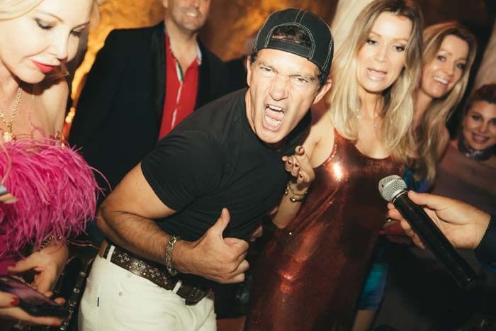 Djs, bailarinas, espectáculos aéreos... así fue la gran fiesta de cumpleaños de Antonio Banderas