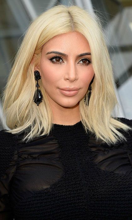 Kim Kardashian cabello rubio miel