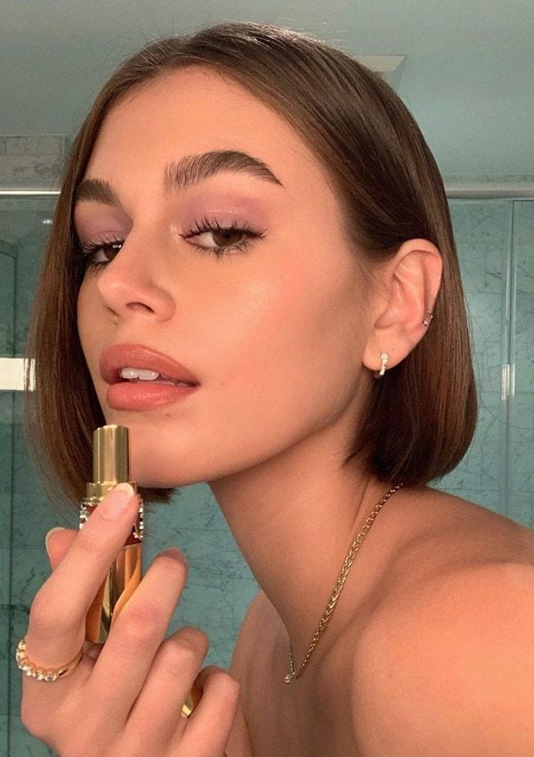 kaia-gerber-bowl-cut