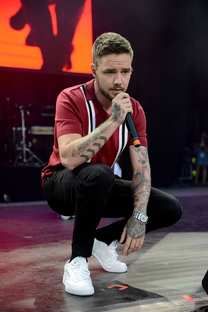 Liam Payne cantando sobre el escenario de BLI Summer Jam en 2018