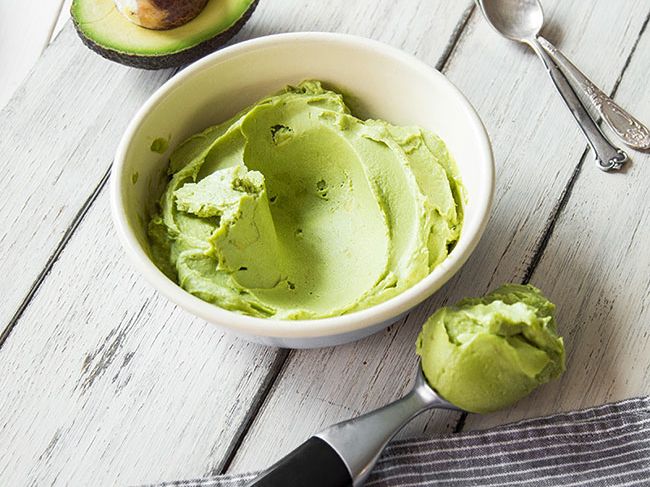 HELADO DE AGUACATE VEGANO