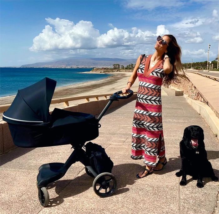 Lucía Villalón con su bebé en Almería