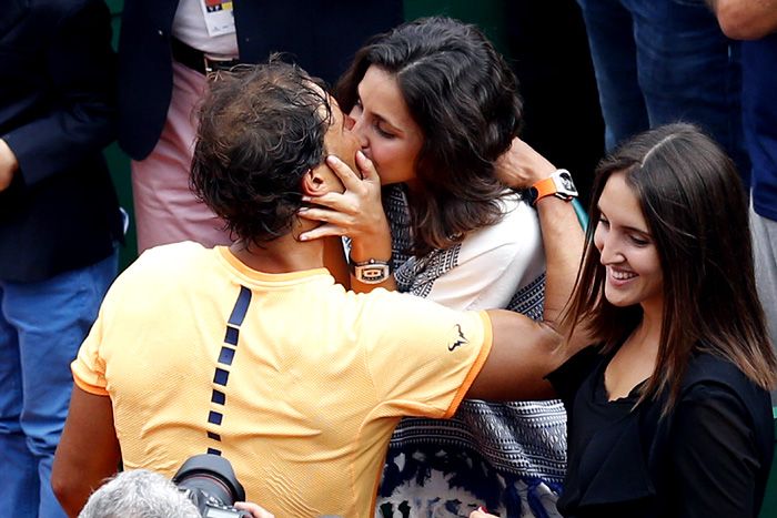 Rafa Nadal con su mujer, Mery Perelló