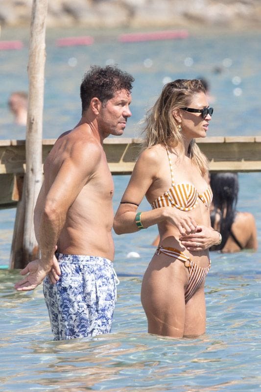 Simeone y Carla Pereira en Ibiza