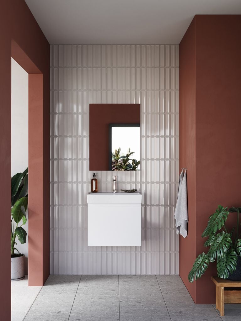 Baño pequeño con mueble de lavabo mini