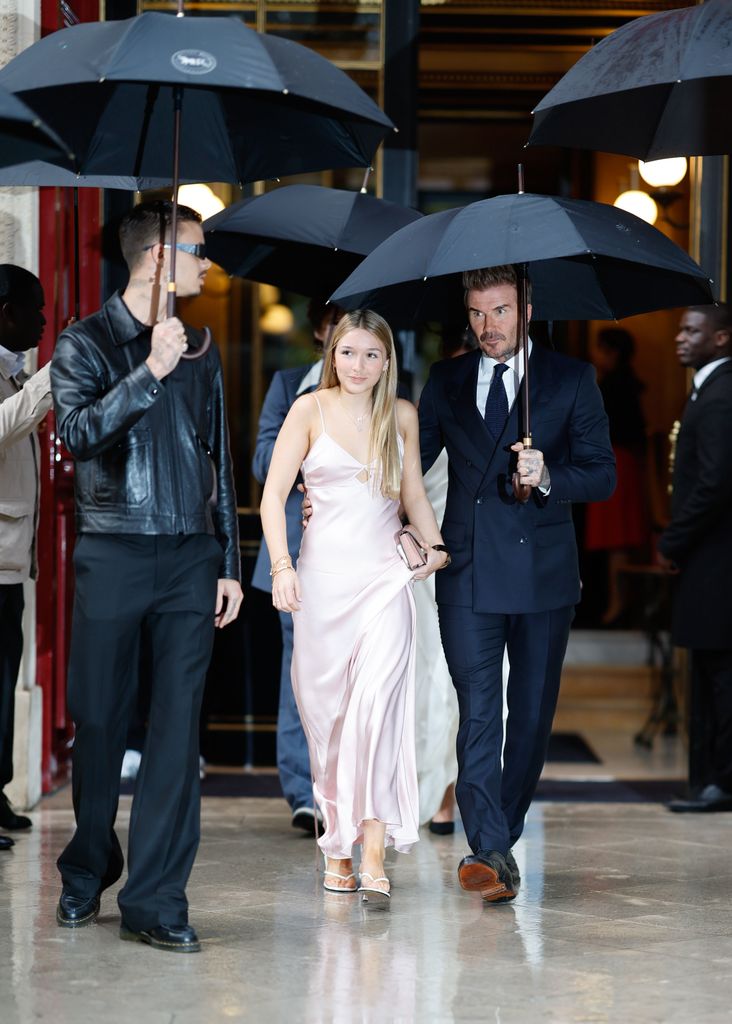 David Beckham junto a sus dos hijos en París