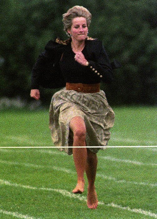 Princesa Diana en las jornadas deportivas de la escuela Wetherby en 1991