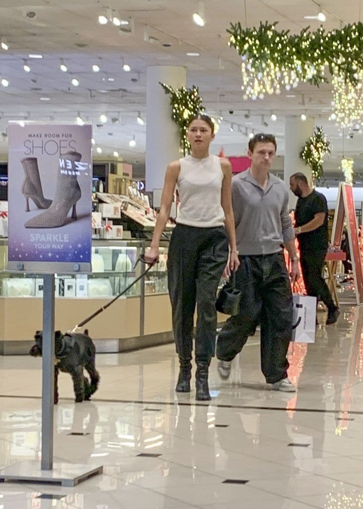 La pareja paseó muy chic por los pasillos de Nordstrom