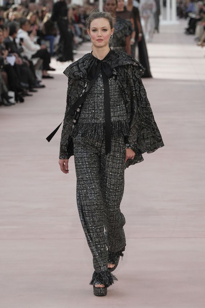 Paris Fashion Week: Chanel Primavera/Verano 2025